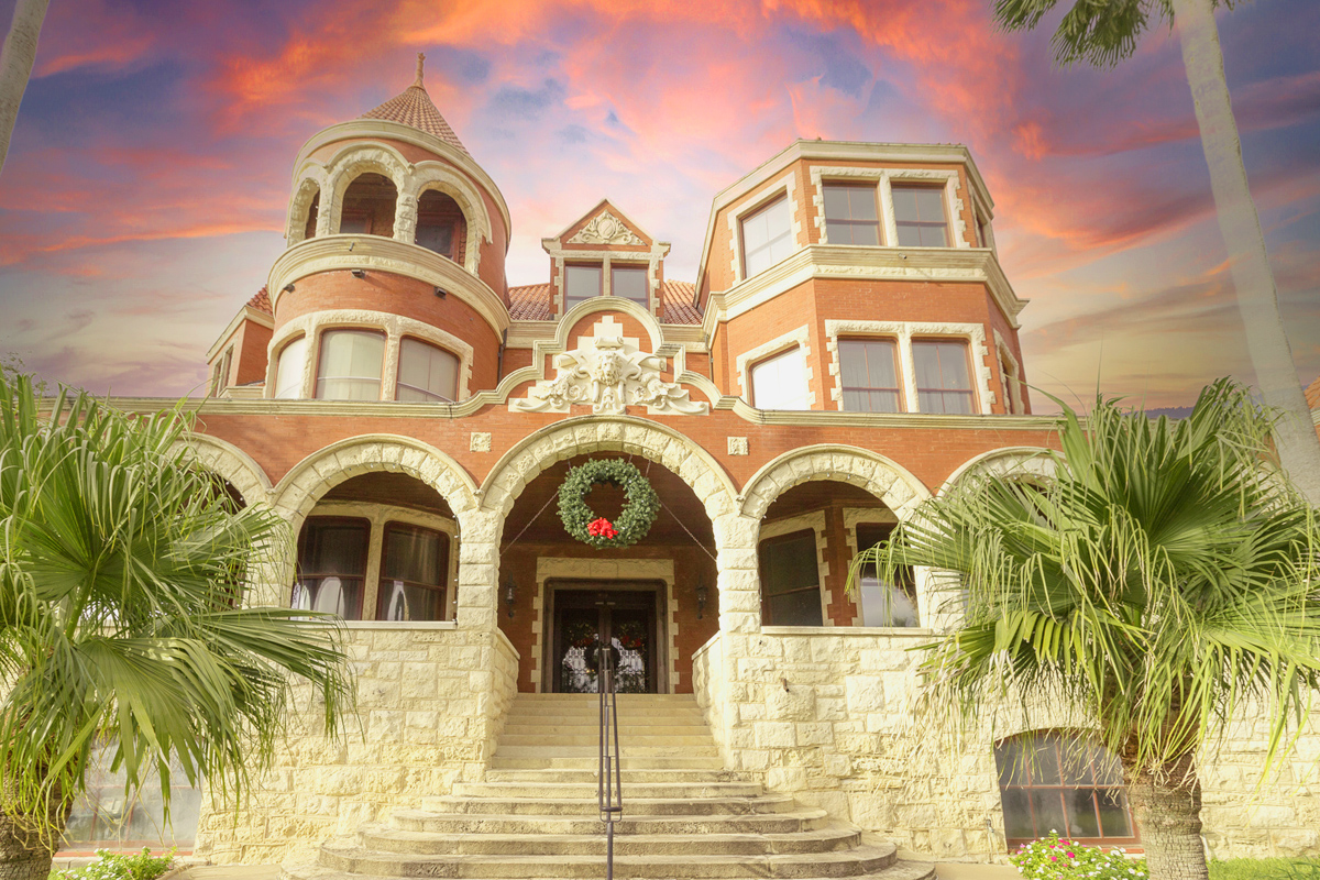 Moody Mansion visit with luxury transportation provided by C&S Executive