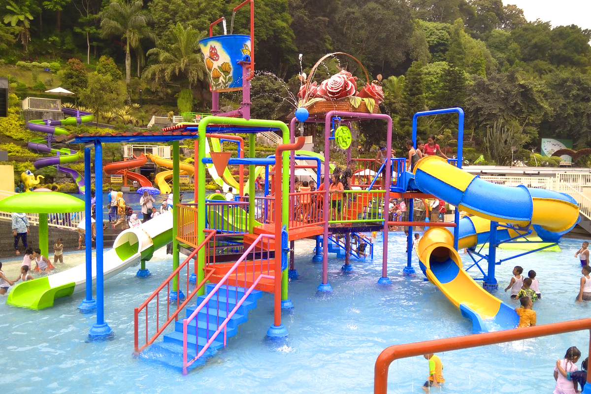 Wet N’ Wild water park experience with luxury transportation provided by C&S Executive